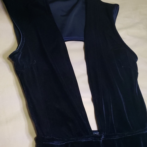 FASHION NOVA DRESSES - Picture 6 of 8